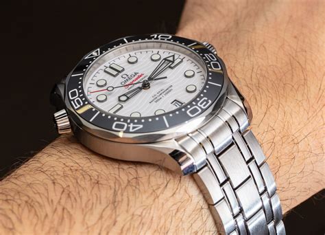 2009 omega seamaster 300|omega seamaster 300m white reviews.